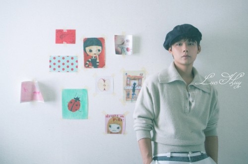 [Clip]Lục Huy trở lại với “Nhẹ Nhàng Va Vào Nhau”, khép lại một chương thanh xuân