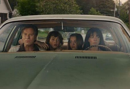 [Clip]Anne Hathaway đối đầu khủng long trong bom tấn siêu nhiên đáng mong chờ nhất dịp hè năm nay