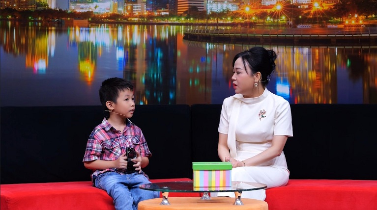 Điều Con Muốn Nói: Khi đứa trẻ 7 tuổi hiểu thấu những nỗi đau mà cha mẹ đã trải qua